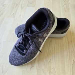 Under Armour Charged Pursuit Sneakers Size 10